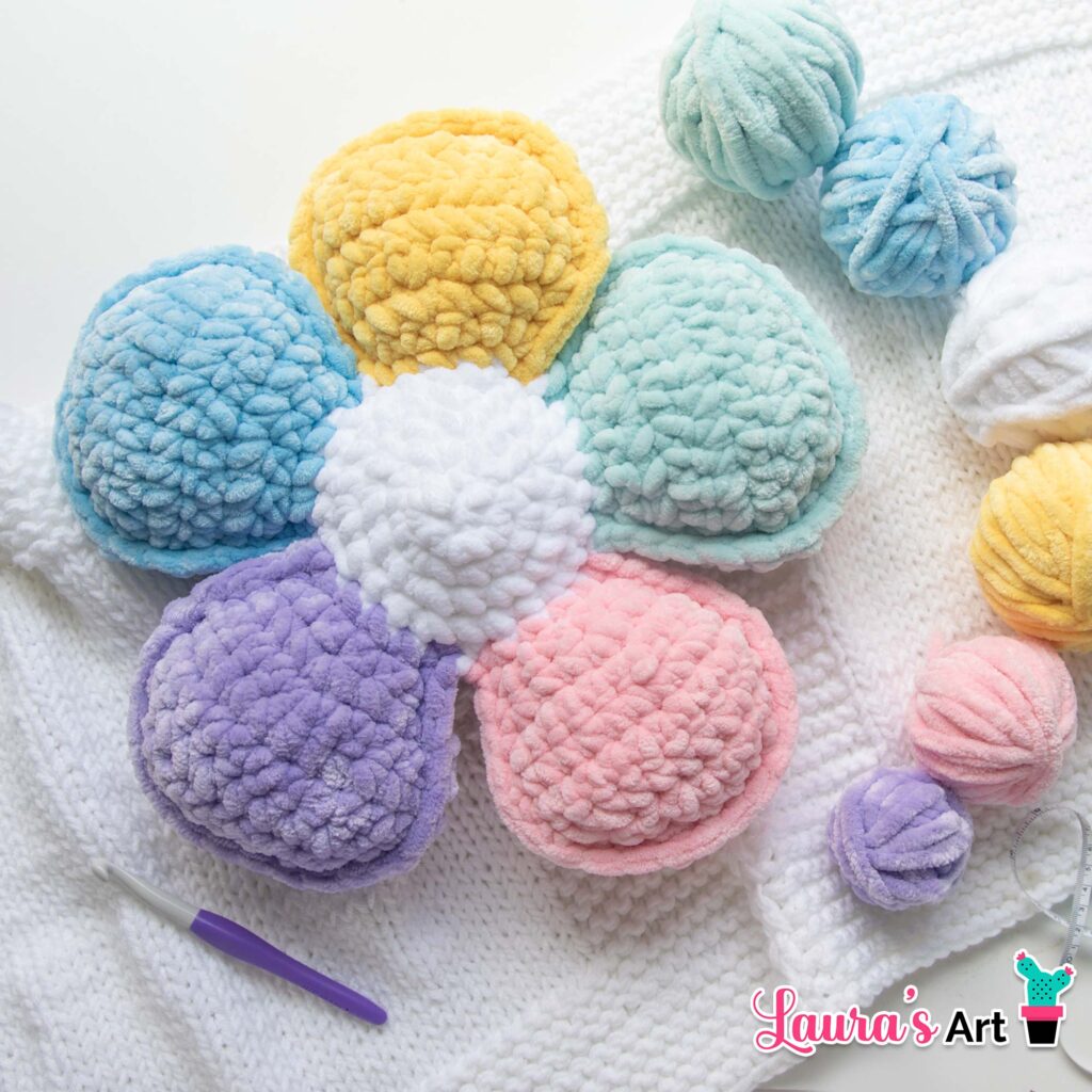 Como hacer un amigurumi de flor a crochet - patron en español