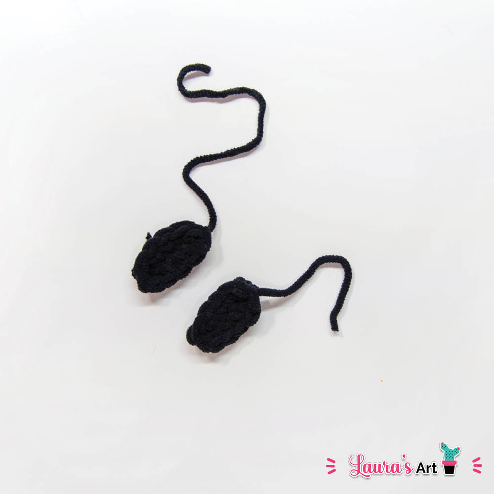Crochet Ghost with heart-shaped sunglasses
