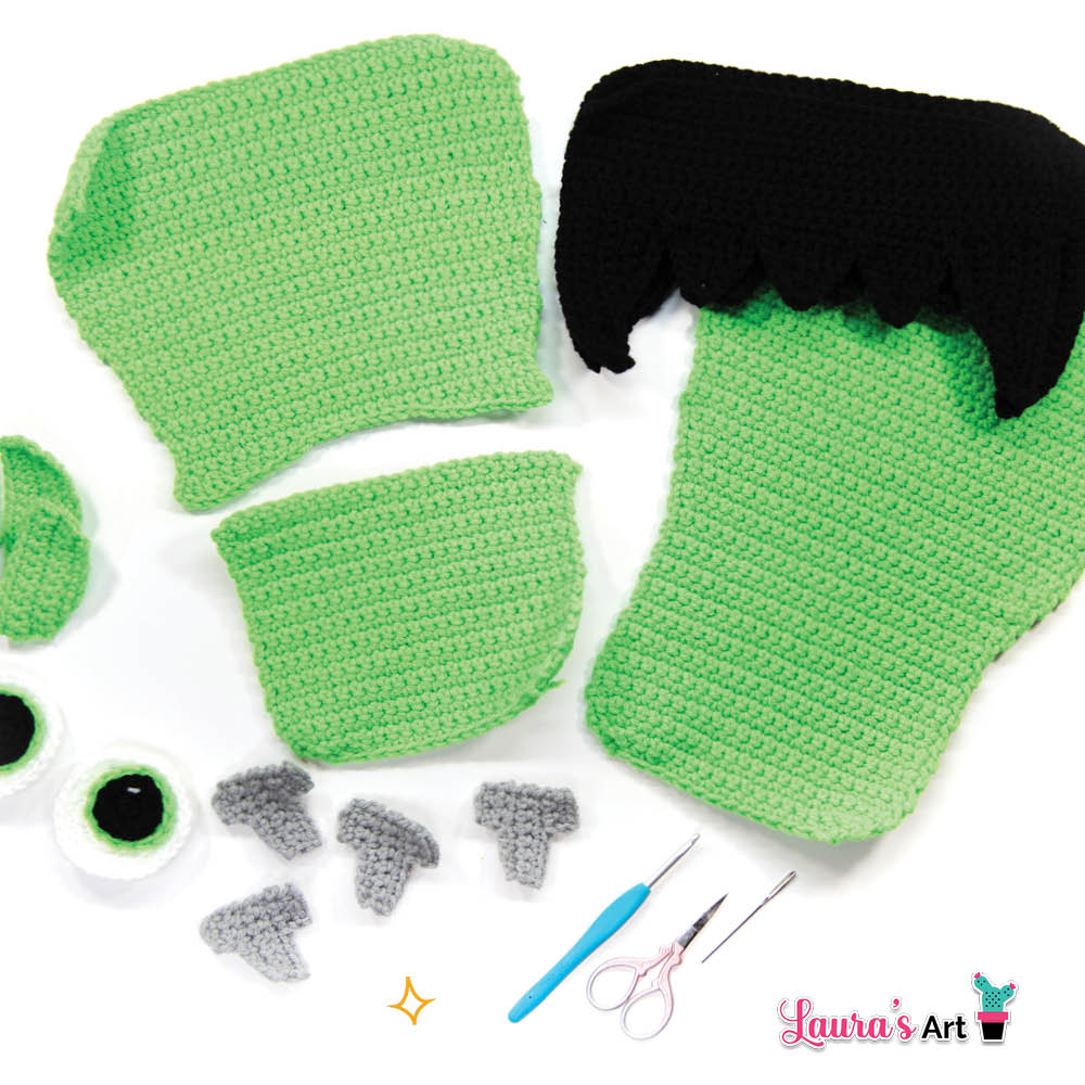 Frankenstein crochet pillow / Almohada de Frankenstein a crochet